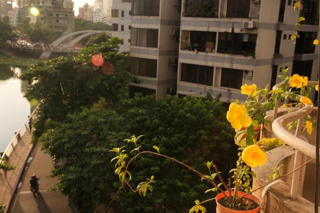 Tropical Daisy Hotel Dhaka Luaran gambar