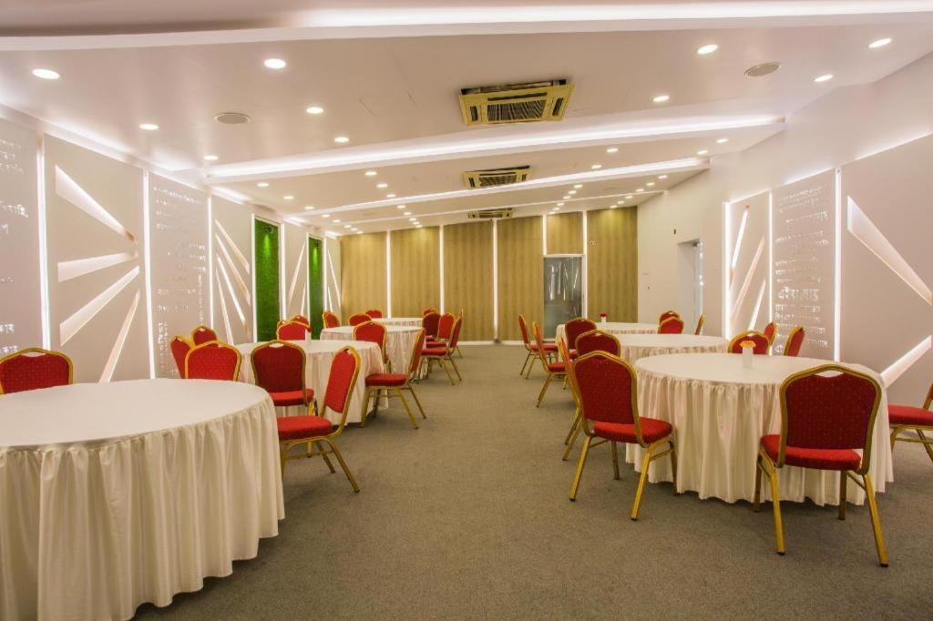 Tropical Daisy Hotel Dhaka Luaran gambar