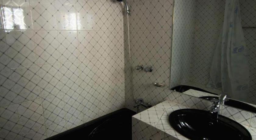 Tropical Daisy Hotel Dhaka Luaran gambar