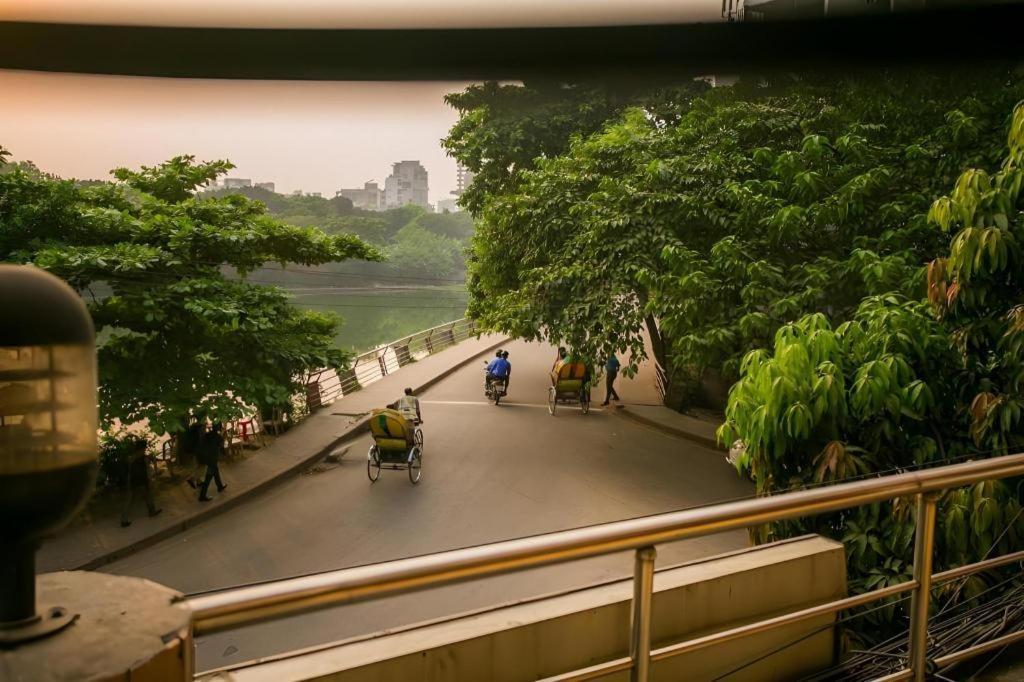 Tropical Daisy Hotel Dhaka Luaran gambar